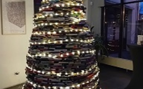 Bücherweihnachtsbaum